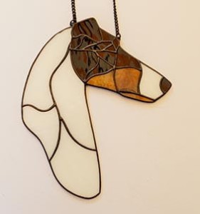 Foxterier krótkowłosy  głowa - zawieszka witrażowa