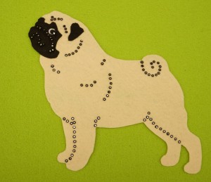 Mops  - aplikacja filcowa 