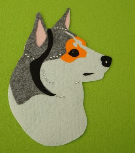 Norsk Lundehund  - aplikacja filcowa