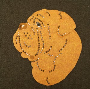 Dogue de Bordeaux head felt aplication for self-assembly